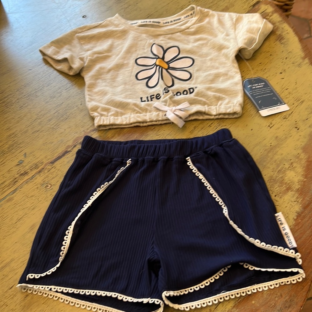Life is Good size (4) short set. NWT